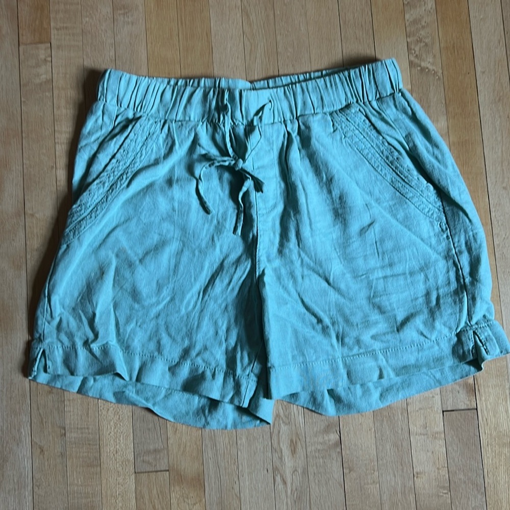 Linen shorts
